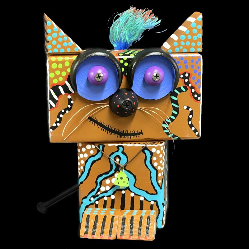 CUBIE CAT SCULPTURE